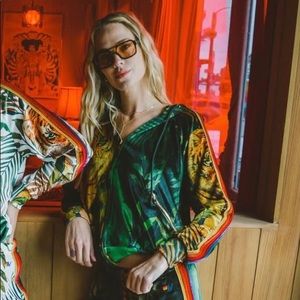 AVIATOR NATION: JUNGLE TIGER CLASSIC VELVET HOODIE - BLACK